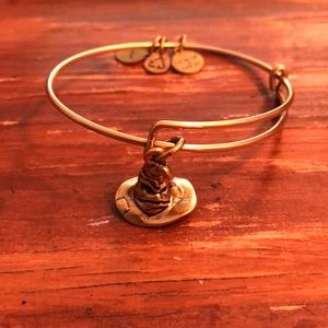 Harry Potter sorting hat bangle